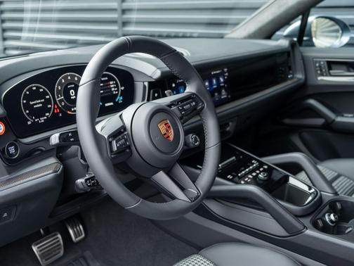 2026 Porsche Cayenne GTS