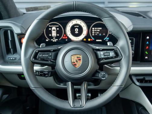 2026 Porsche Cayenne GTS