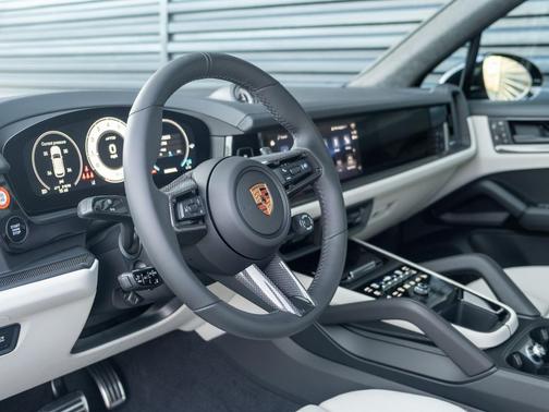 2026 Porsche Cayenne GTS