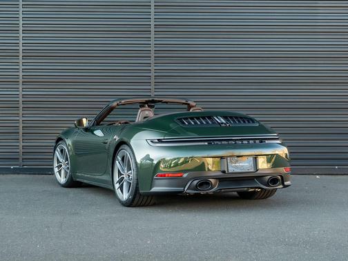 2026 Porsche 911 Carrera 4S Cabriolet