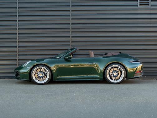 2026 Porsche 911 Carrera 4S Cabriolet