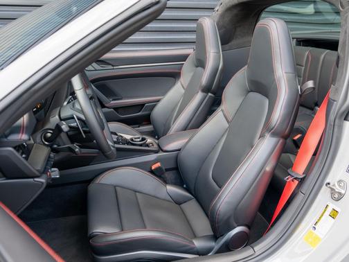 2022 Porsche 911 Targa 4 GTS