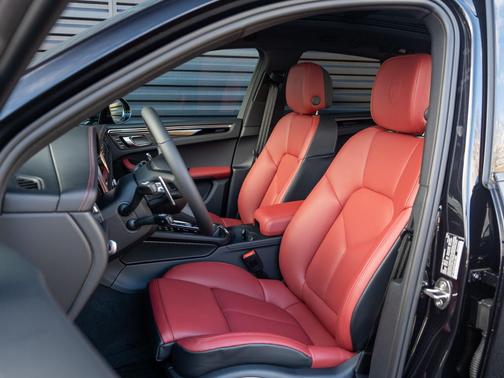 2026 Porsche Macan S