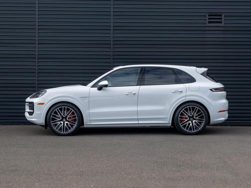 2026 Porsche Cayenne S