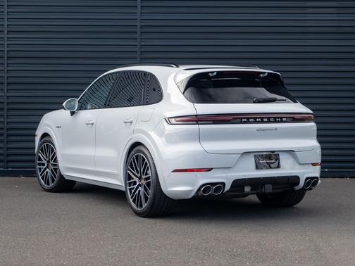 2026 Porsche Cayenne S
