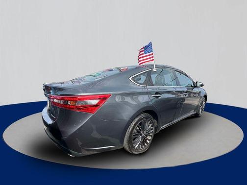 Magnetic Gray Metallic 2017 Toyota Avalon XLE Touring