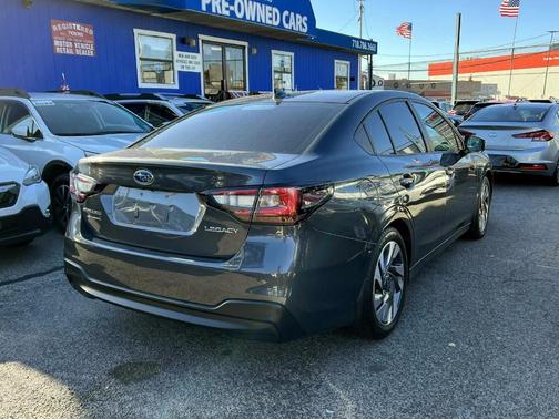 2023 Subaru Legacy 