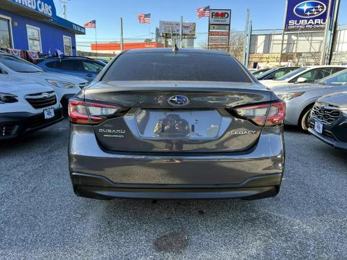 2023 Subaru Legacy 