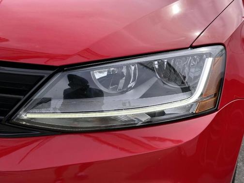 2018 Volkswagen Jetta 1.8T SE Sport