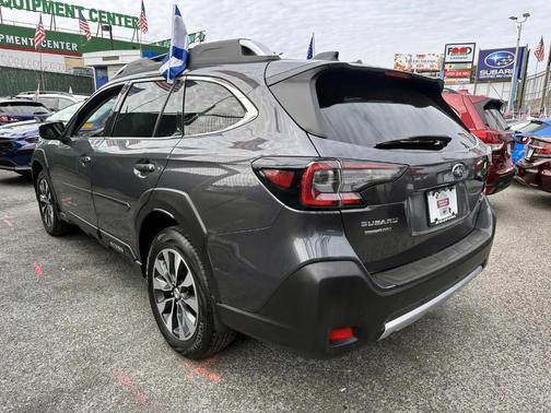 2023 Subaru Outback Touring XT