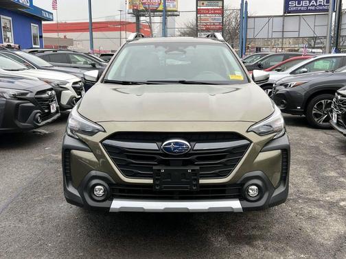 2023 Subaru Outback Touring
