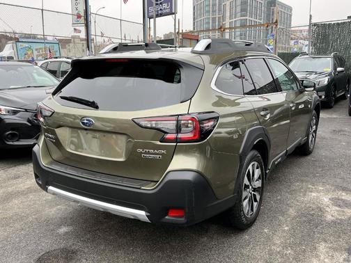 2023 Subaru Outback Touring
