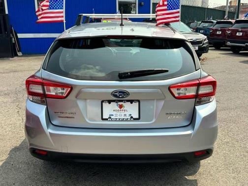 2017 Subaru Impreza 2.0i