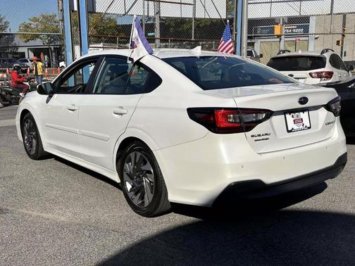 2023 Subaru Legacy 