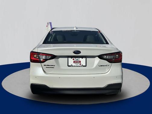2023 Subaru Legacy 