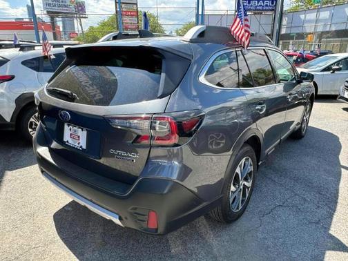 2022 Subaru Outback Touring