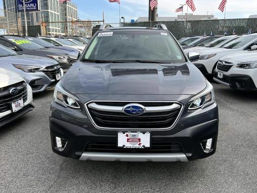 2022 Subaru Outback Touring