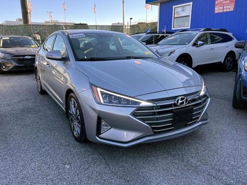 2020 Hyundai ELANTRA Limited