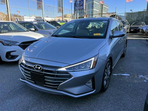 2020 Hyundai ELANTRA Limited