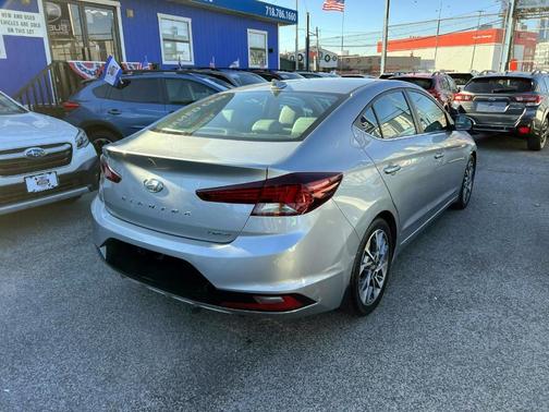 2020 Hyundai ELANTRA Limited