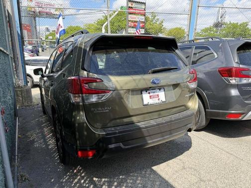 Autumn Green Metallic 2023 Subaru Forester Premium