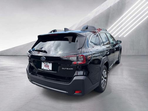 Crystal Black Silica 2024 Subaru Outback Premium