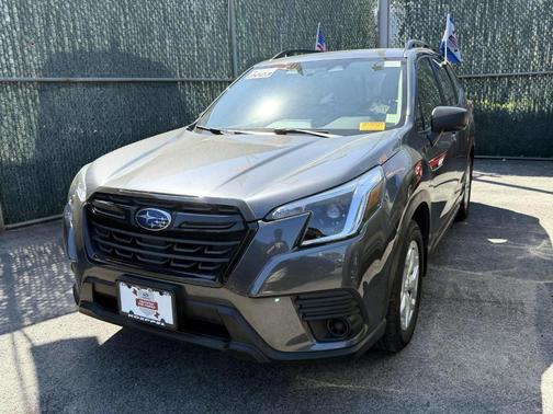 Magnetite Gray Metallic 2023 Subaru Forester