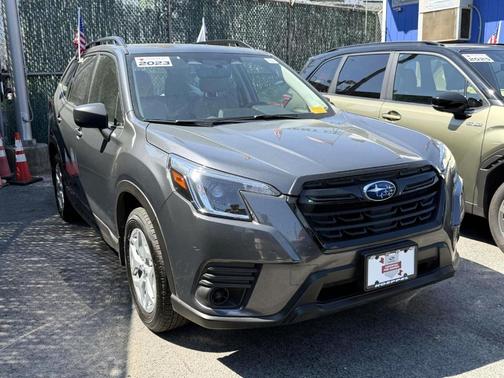 Magnetite Gray Metallic 2023 Subaru Forester
