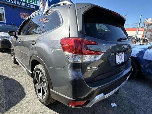 2022 Subaru Forester Touring