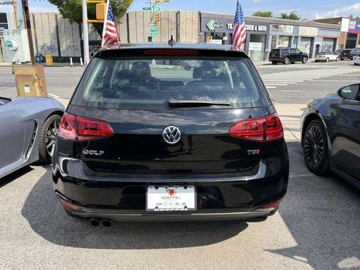 Black 2015 Volkswagen Golf