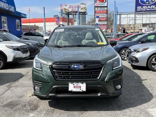 Cascade Green Silica 2023 Subaru Forester Premium
