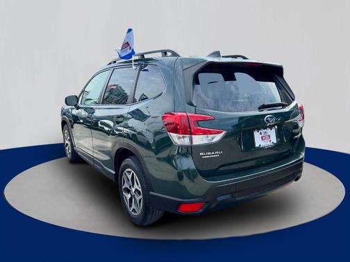 Cascade Green Silica 2023 Subaru Forester Premium