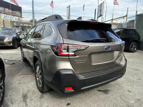 2023 Subaru Outback Premium