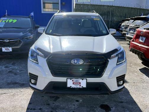 2024 Subaru Forester Premium