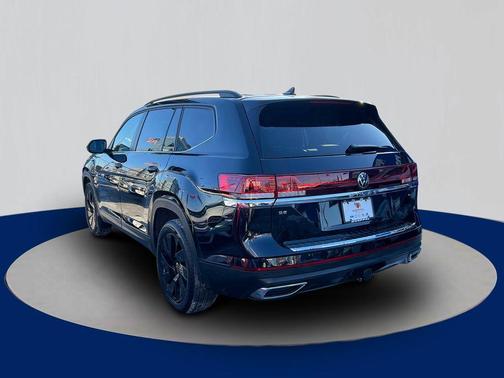 2024 Volkswagen Atlas 2.0T SE