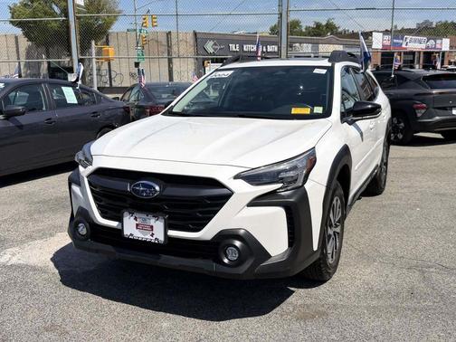 Crystal White Pearl 2024 Subaru Outback Premium