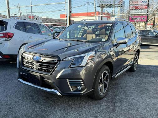 2023 Subaru Forester Touring