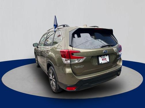 Autumn Green Metallic 2023 Subaru Forester Limited