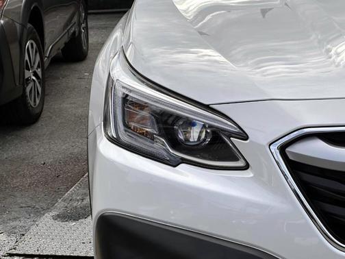 2022 Subaru Outback Touring