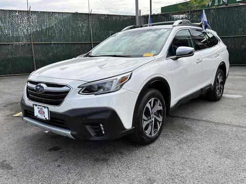 2022 Subaru Outback Touring