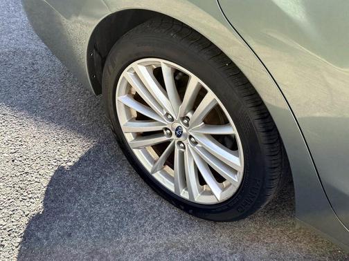 2015 Subaru Impreza 2.0i Premium