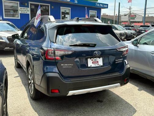 2025 Subaru Outback Touring XT