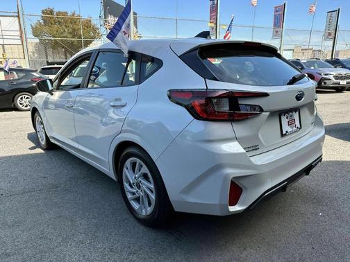 2024 Subaru Impreza Base