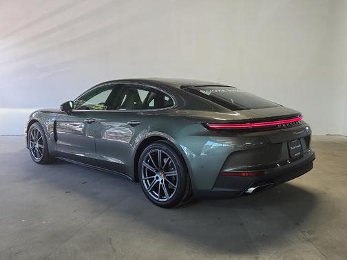 Green 2026 Porsche Panamera 4