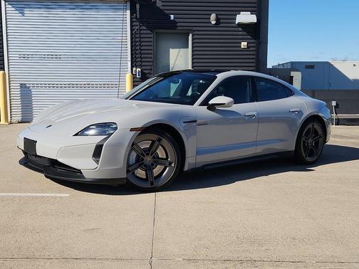 2025 Porsche Taycan Turbo
