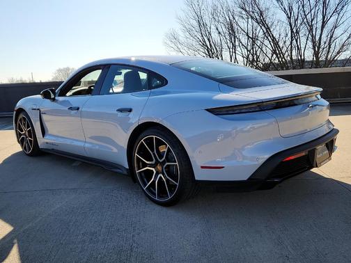 2026 Porsche Taycan 4