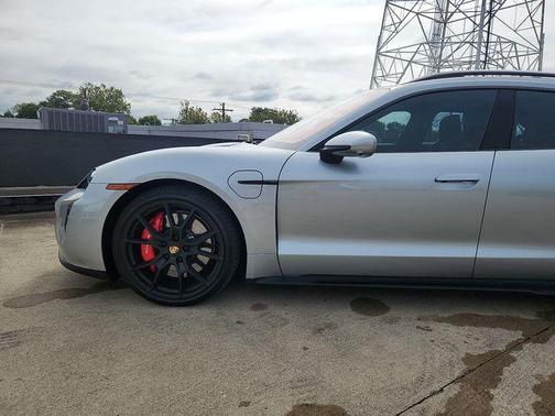 2022 Porsche Taycan GTS