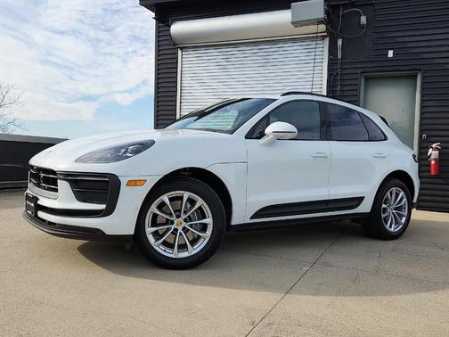 2025 Porsche Macan 