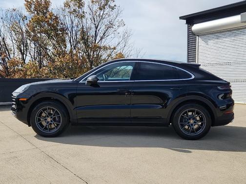 2026 Porsche Cayenne AWD