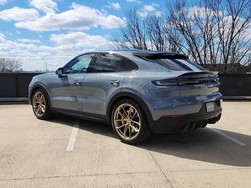 2024 Porsche Cayenne Turbo GT